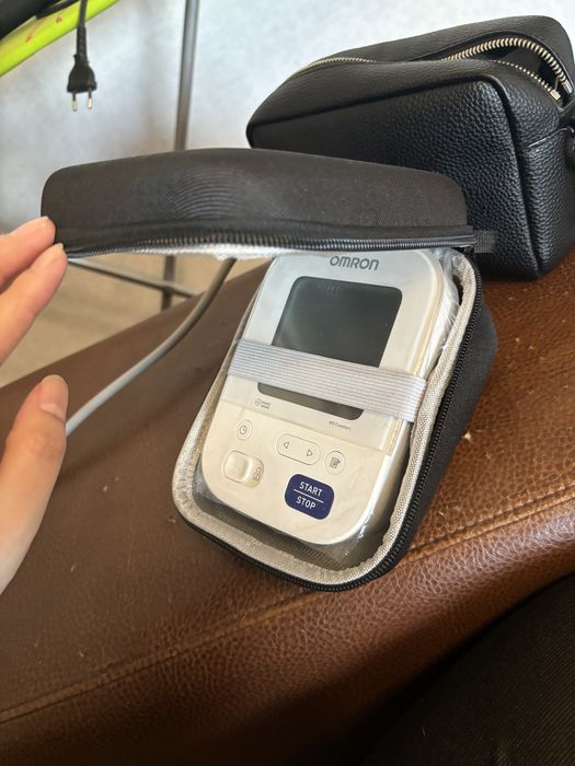 Продам новый чехол для тонометра