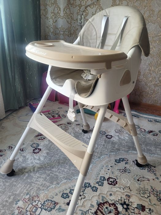 Детский стол для кормление