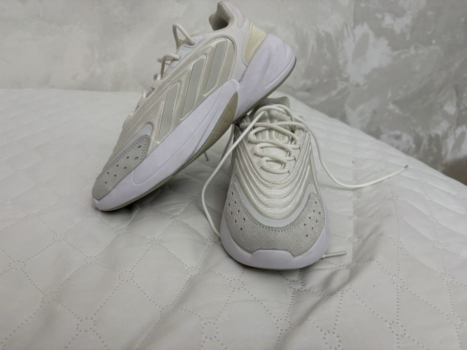 Крассовки Adidas Ozelia