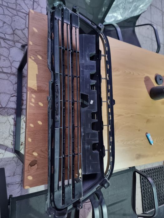 Маска предна броня Пежо 508