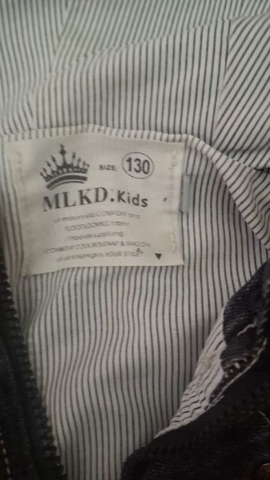 Продам джинсовая куртка на мальчика классная