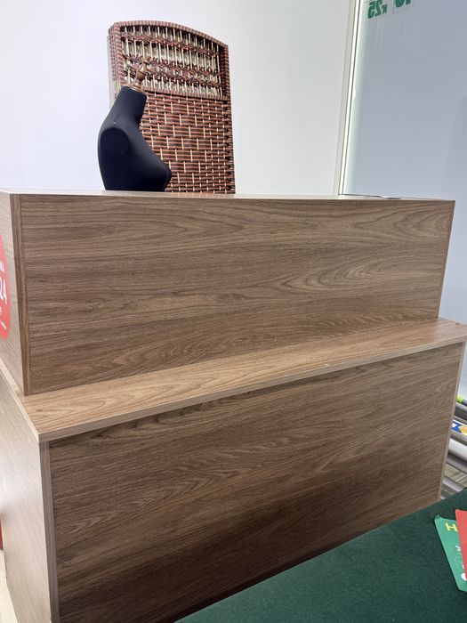 Ресапшен стойка