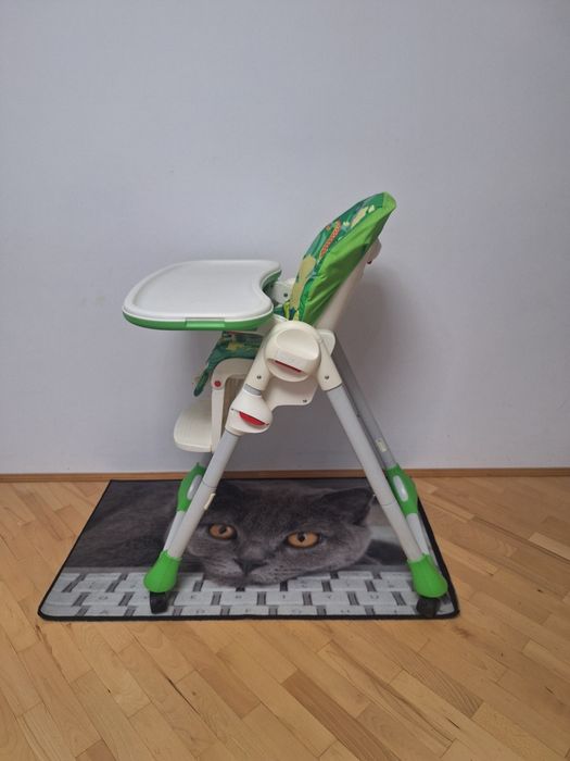 Vând scaun de masă Chicco Polly Easy