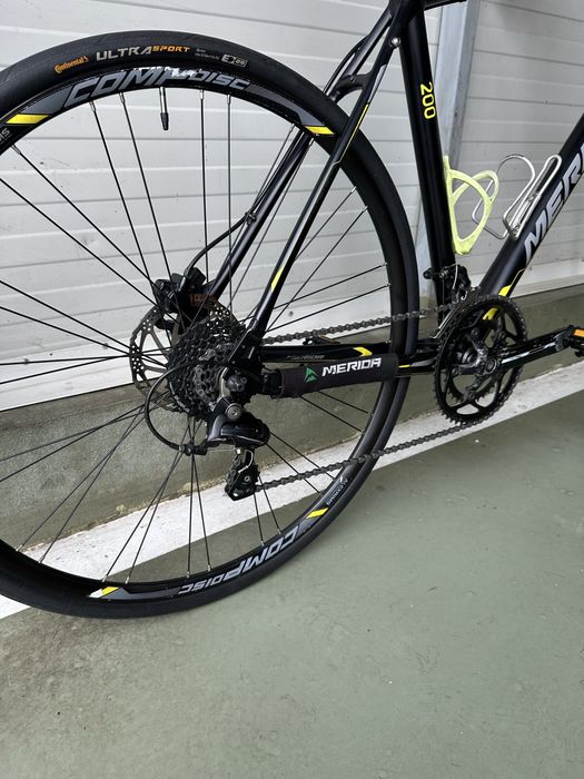 Bicicleta cursiera Merida speeder