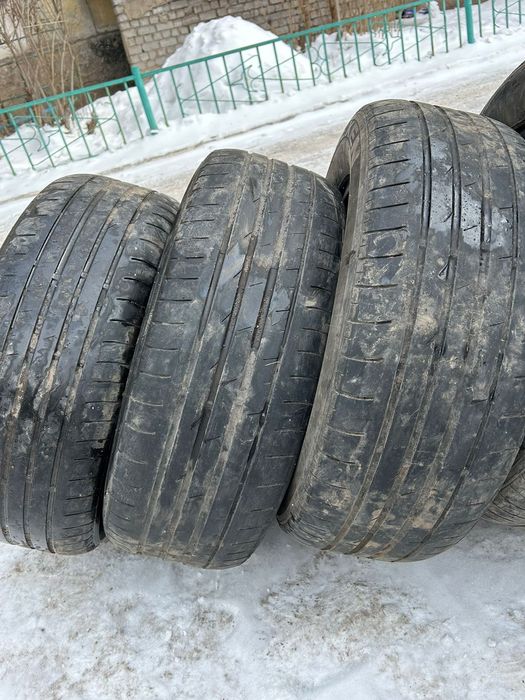 Продам шины 16R 215/60