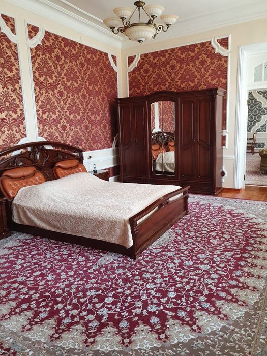 Дом с красивым участком Озод Шарк. больница, пивзавод