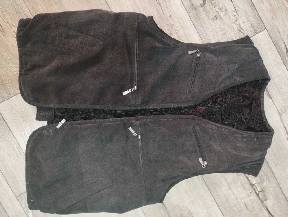 Жилетка, пальто, дублёнка, куртка, ветровка