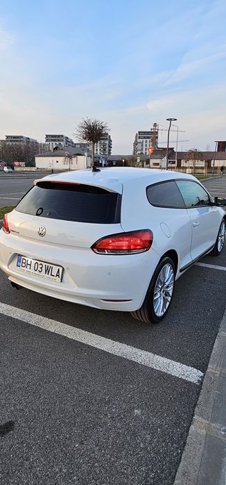 VW Scirocco 2009 | 2.0 TDI 140CP | Manuală | Bi-Xenon | Jante 18"