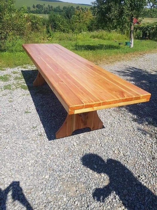 Masă, Bănci , Scaune fac la comanda orice dimensiune din lemn masiv!