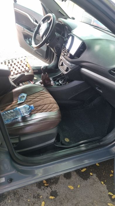 Лада веста 1,6 механика яхши холатда