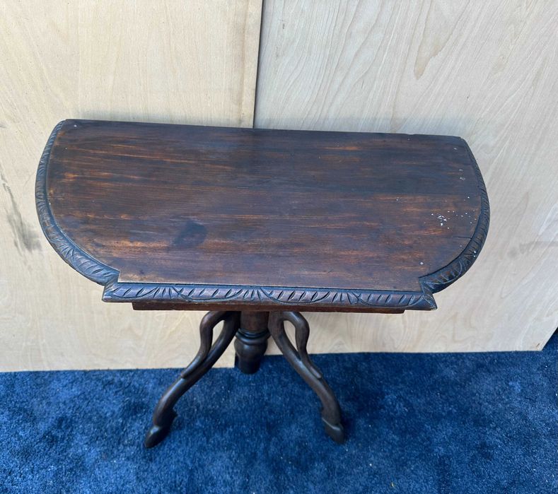 Masuta Vintage din lemn masiv; Consola cu picior sculptat