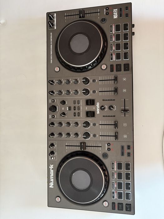Consola Dj Numark ns4fx
