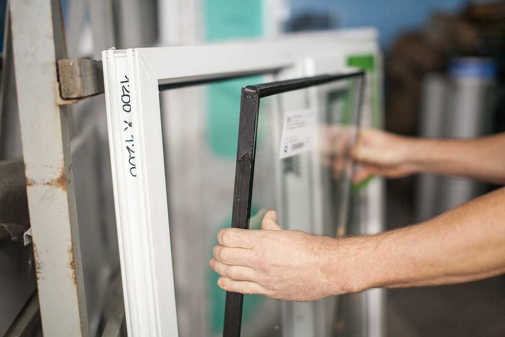 Дует из окна? Ремонт окон Алматы | Замена уплотнителя