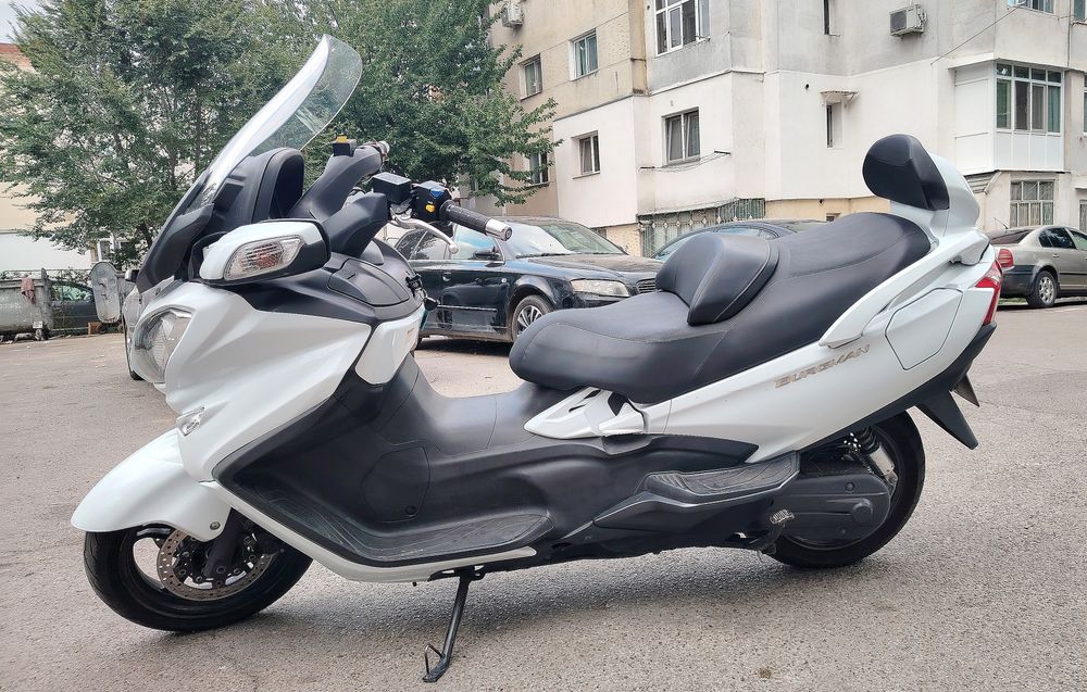 Suzuki Burgman 650 Executive
