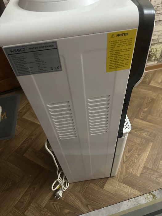 Диспенсер для воды Weber новый