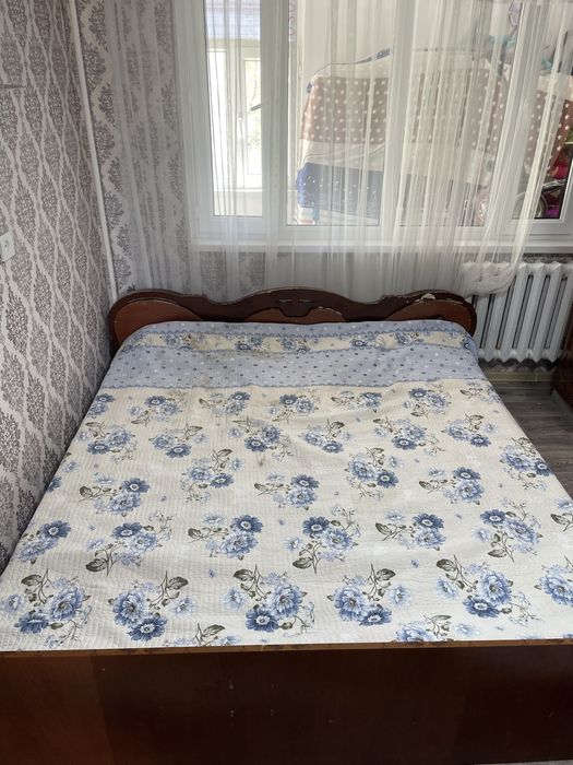 Спальный  гарнитур сатылады