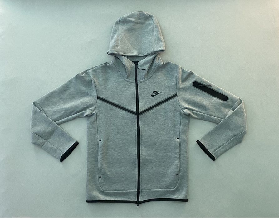 Hanorac Nike Tech Fleece gri