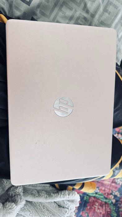 Noutbook Hp новый использовал 1 месяц