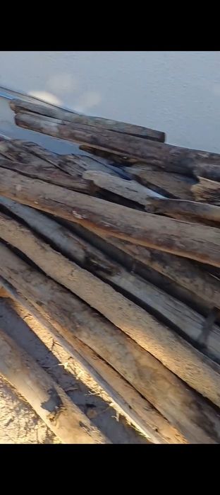 СРОЧНО Продаю доски и дрова. 500000 сум