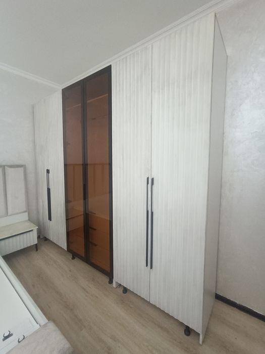 Продам спальный гарнитур