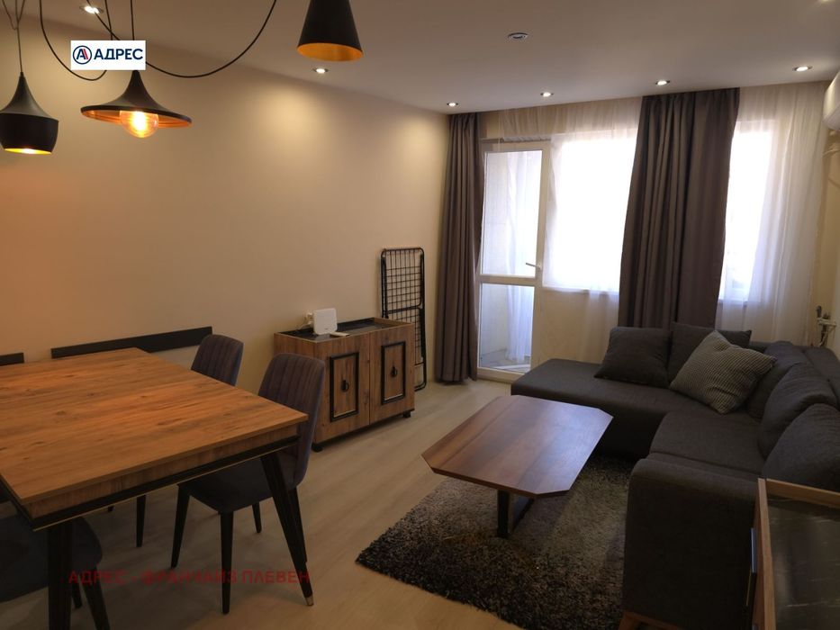 Продава се Двустаен апартамент в Плевен, Широк център - 72 кв.м за 2014 €/кв.м - Снимка #2