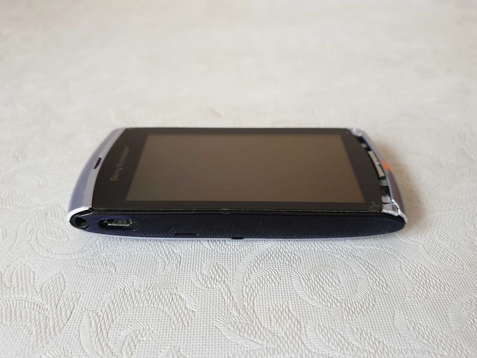 Sony Ericsson Vivaz (U5i) за части