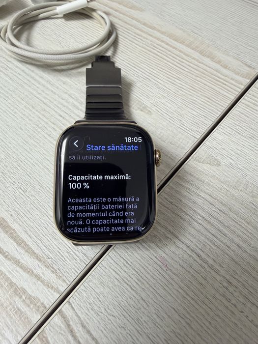 Apple watch 10 46mm gold titanium