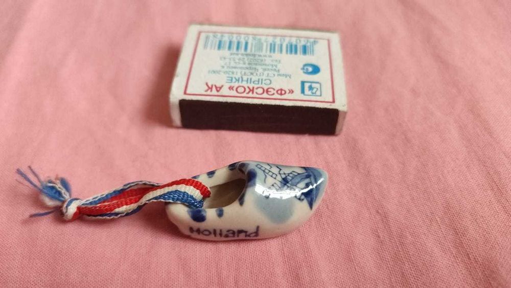 Брелок сувенир башмак ботинок башмачок кломп туфля Фарфор Мельница