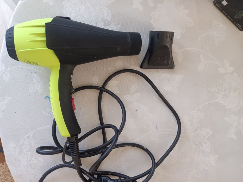 Фен профессиональный+ вытяжка выпрямитель