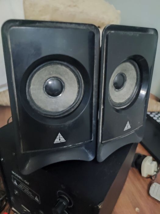 Самбуфер стерео калонки. 2.1 качественной