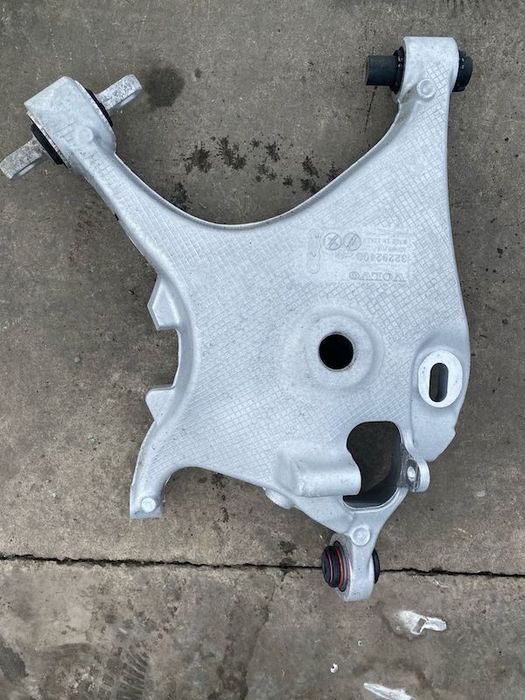 Brat spate cu perna dreapta VOLVO V60-V90-XC60-XC90 32292408