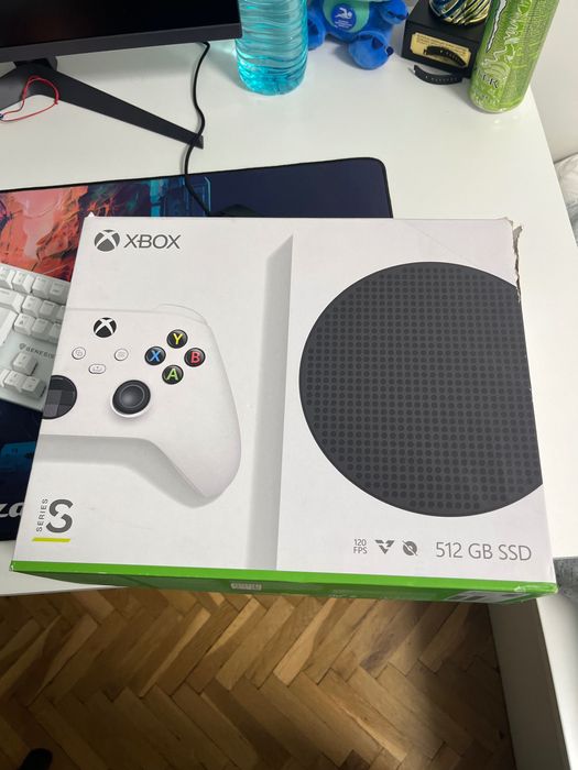 Продавам Xbox series s