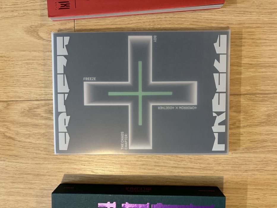 Albume kpop (BTS,TXT, MonstaX, Enhypen, NCT, etc.)