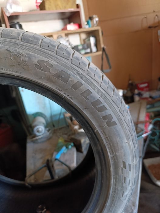 225/50/17 продам одну шину
