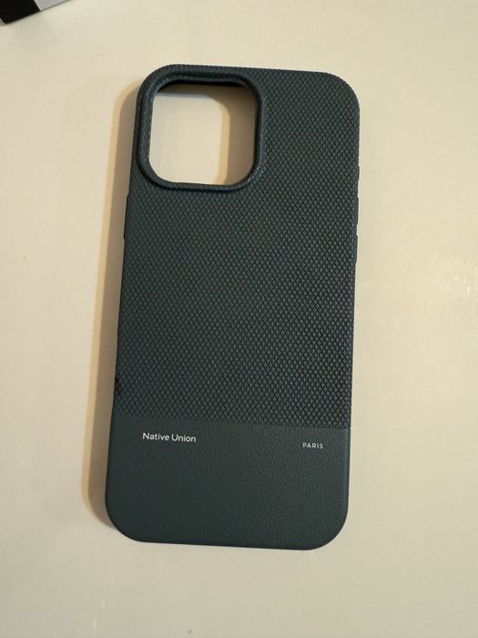 Продам чехол для Iphone 16 Pro Max