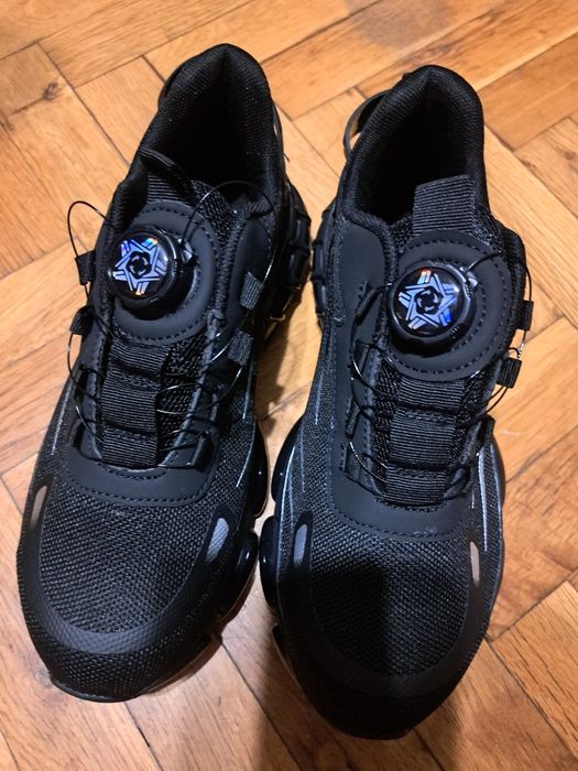 Работни обувки с метално бомбе