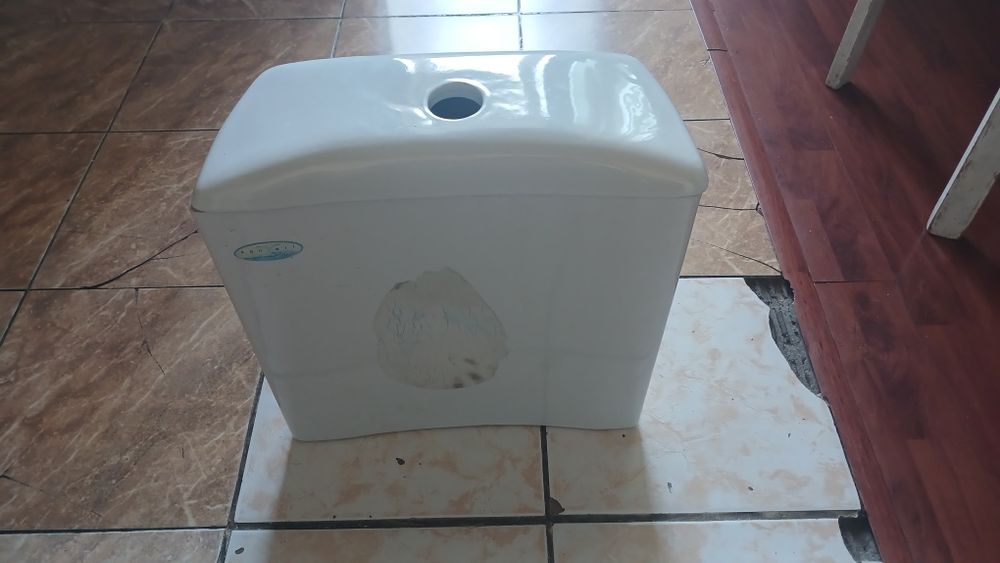 Продам бочек от унитаза