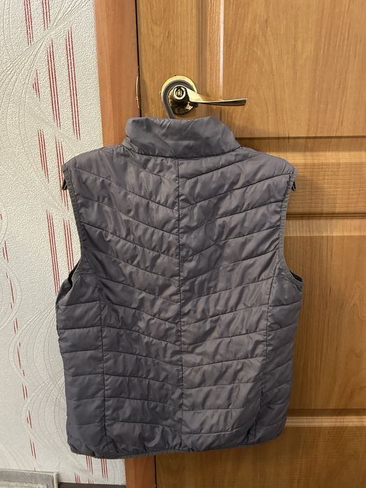 Желетка легкая красивая