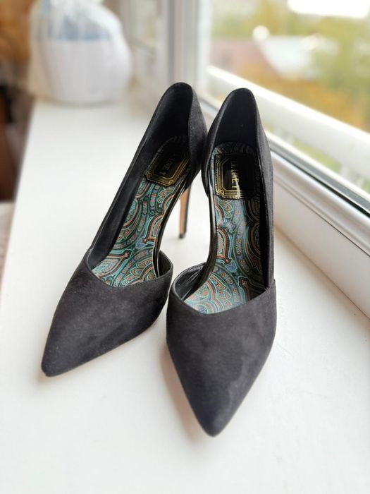 Замшевые туфли модельные