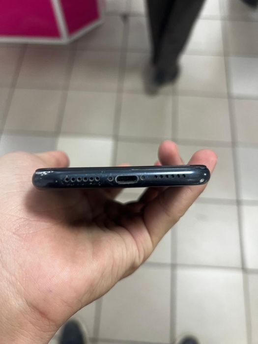 Айфон Xr  64 гб 78 емкость