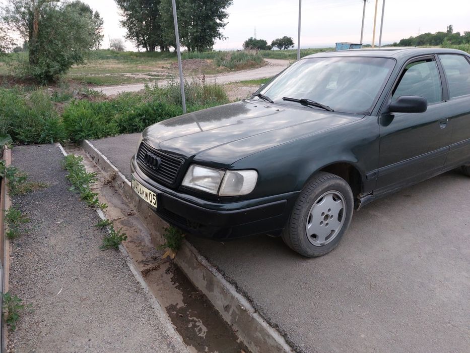Audi c4 2.3 зелёный