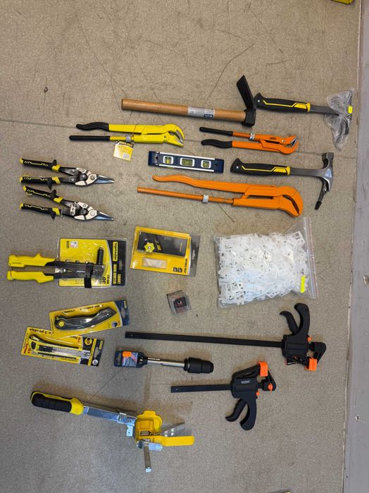 Чук кофражистки 600g /Ключ тръбен/Стяга/Такер/Нитачка/Нож макетен