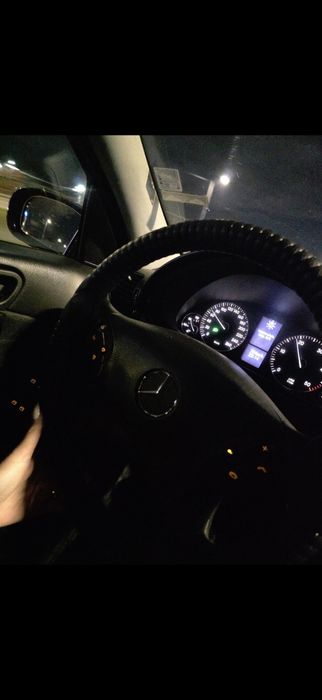 Mercedes C200 продавам