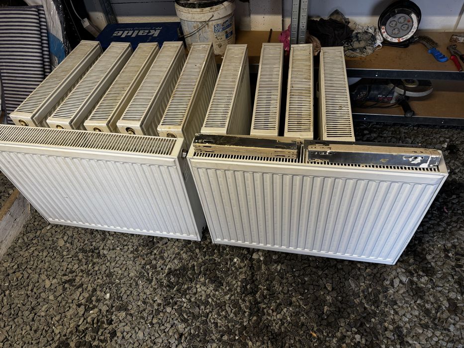 Calorifere 600x600 si 600x800 11 buc  70 lei bucata