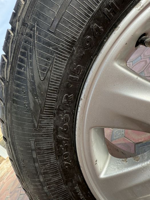 Продается диска с резиной размер 15