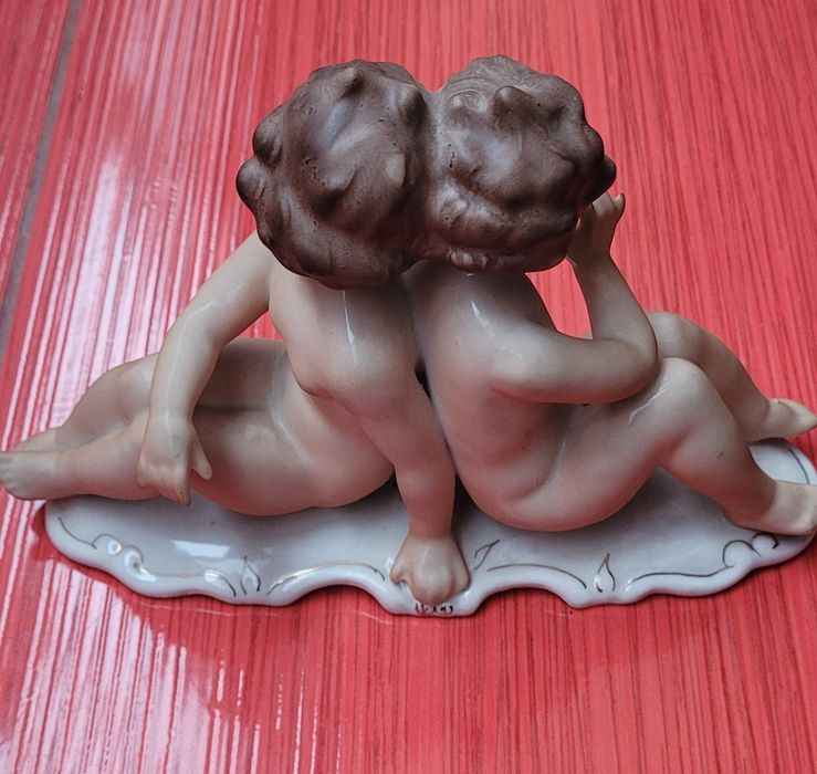 Statueta portelan Gemenele marca Arpo