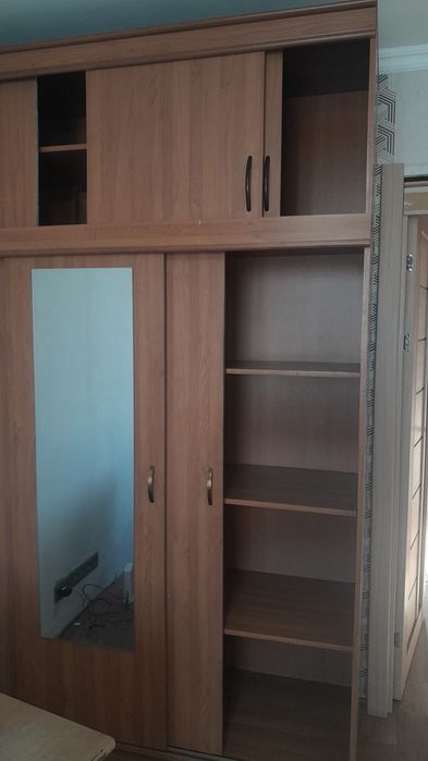 Продам  Шкаф купе