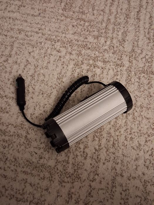 Invertor auto 12 volti