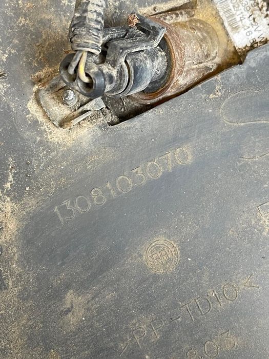 Bandou Ornament Stanga Spate Peugeot Boxer Box 2006 -> 1308103070