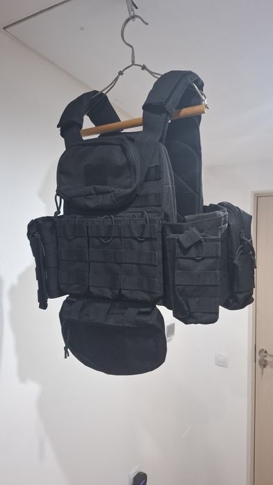 Vesta  Airsoft cu Atasamente